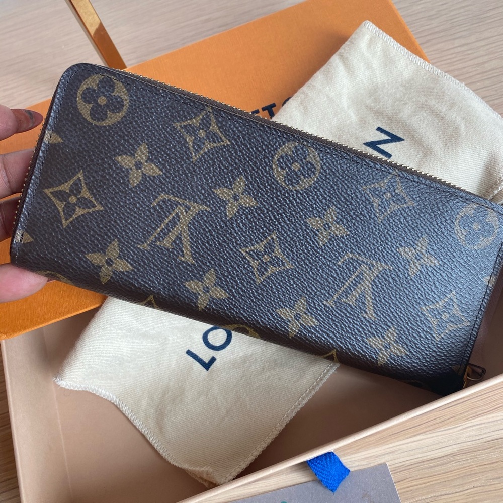 Louis Vuitton Pink and Gold Zipper Wallet